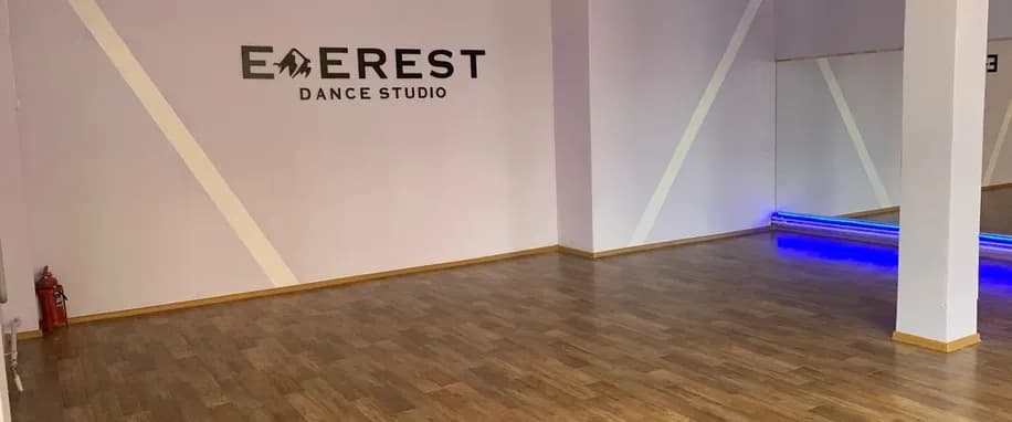 gallery slide