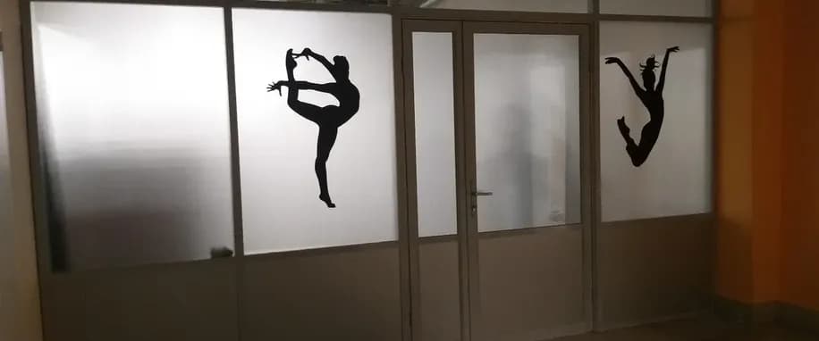 gallery slide